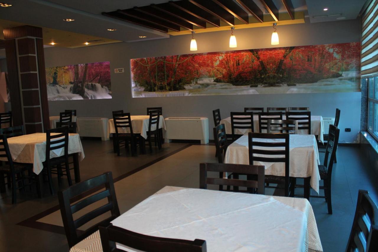 Mahall' e Kryethuit Hotel Hasmegaj מראה חיצוני תמונה
