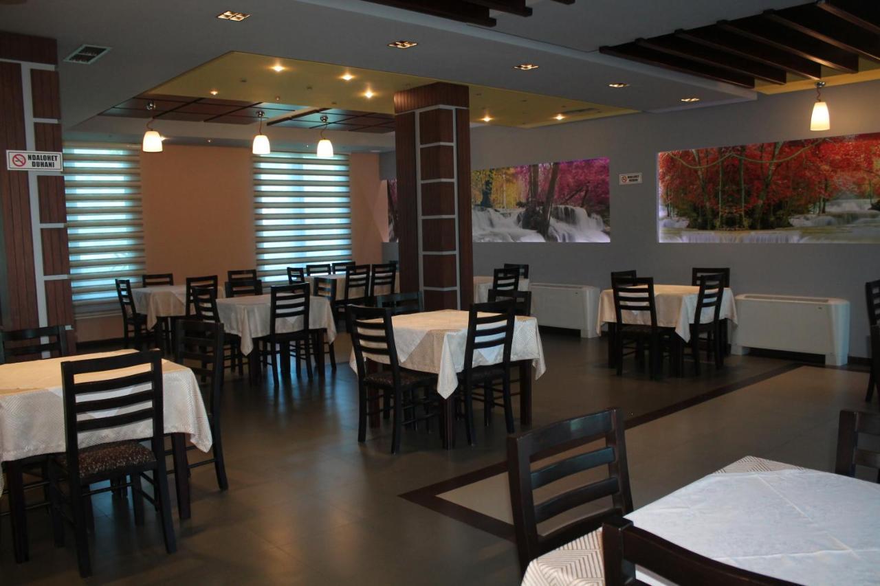 Mahall' e Kryethuit Hotel Hasmegaj מראה חיצוני תמונה
