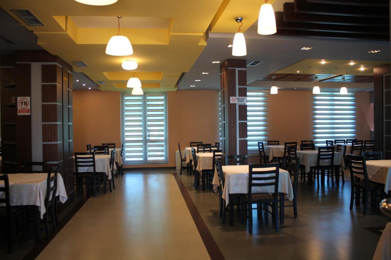 Mahall' e Kryethuit Hotel Hasmegaj מראה חיצוני תמונה